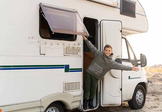 3481744773034264.jpg full-shot-smiley-kid-campervan.jpg